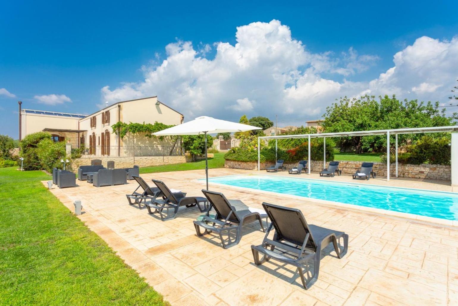Villa Palazzola Шикли Экстерьер фото